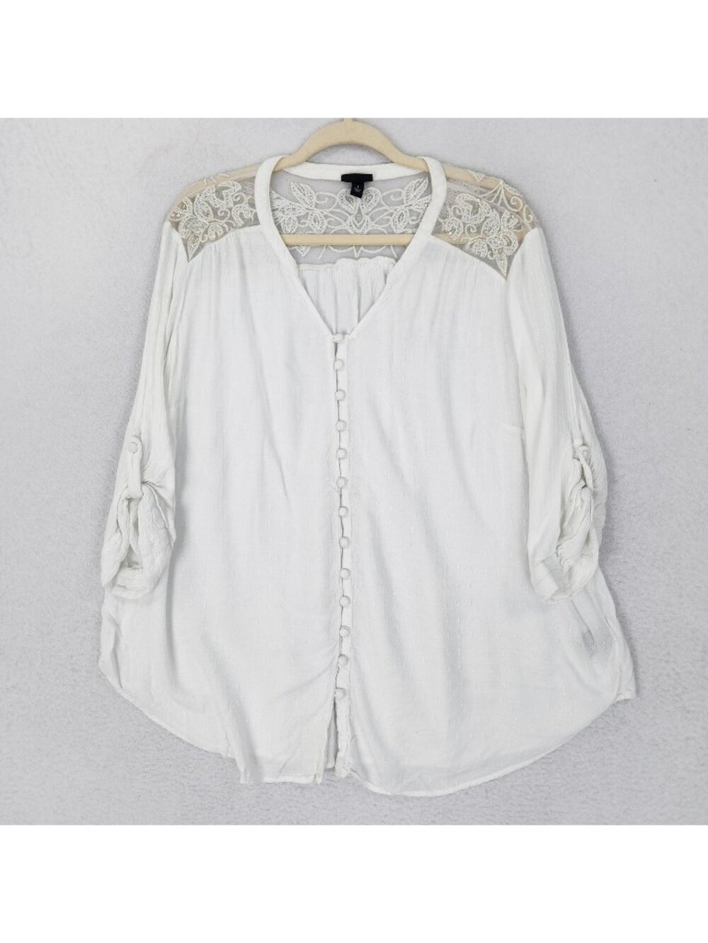 Torrid Shirt Womens 1X White Lace Sequin Yoke Tunic Roll Tab Sleeve Button Front